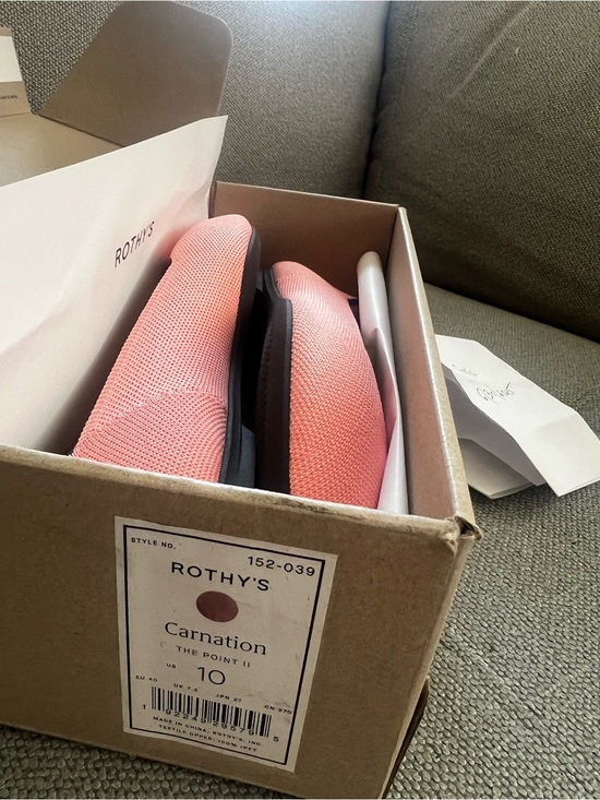 Rothy's Shoes - Rothy's Carnation Pink Point II Flats
Discontinued on Rothy’s website